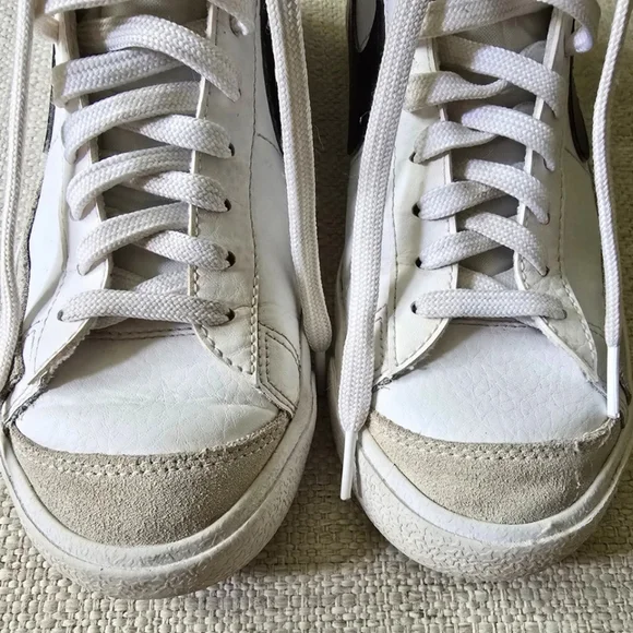 Nike Blazer Mid ‘77 Vintage GS White Black Youth 7Y Womens 8 Sneakers DA4086-100 - Picture 9 of 9